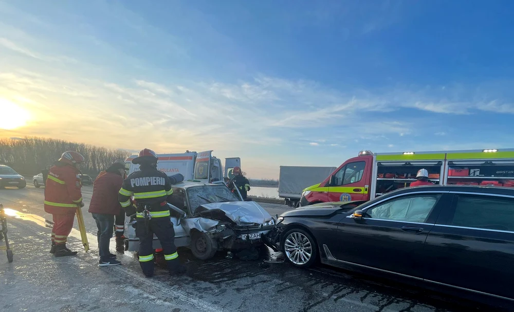 Femeia rănită în accident a decedat la spital FOTO: martor