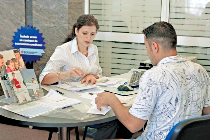 
    Clienţii băncilor trebuie să convingă că  au  nevoie de acest ajutor  