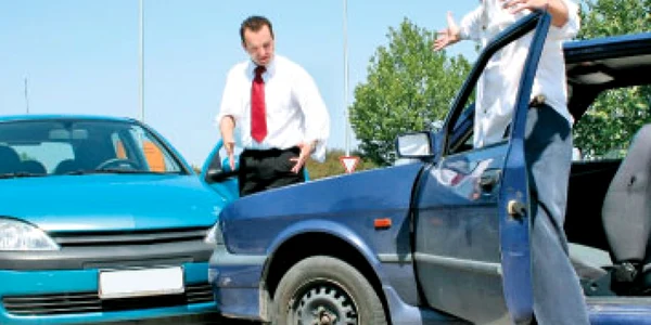 Constatarea amiabilă  „te arde“  la asigurare