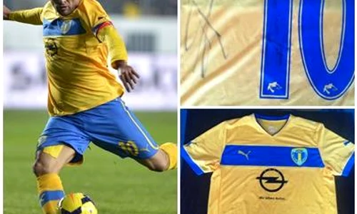 Adrian Mutu a scos la licitație un tricou cu numărul 10, pe care l a purtat în mai multe meciuri pentru Petrolul Ploiești jpeg