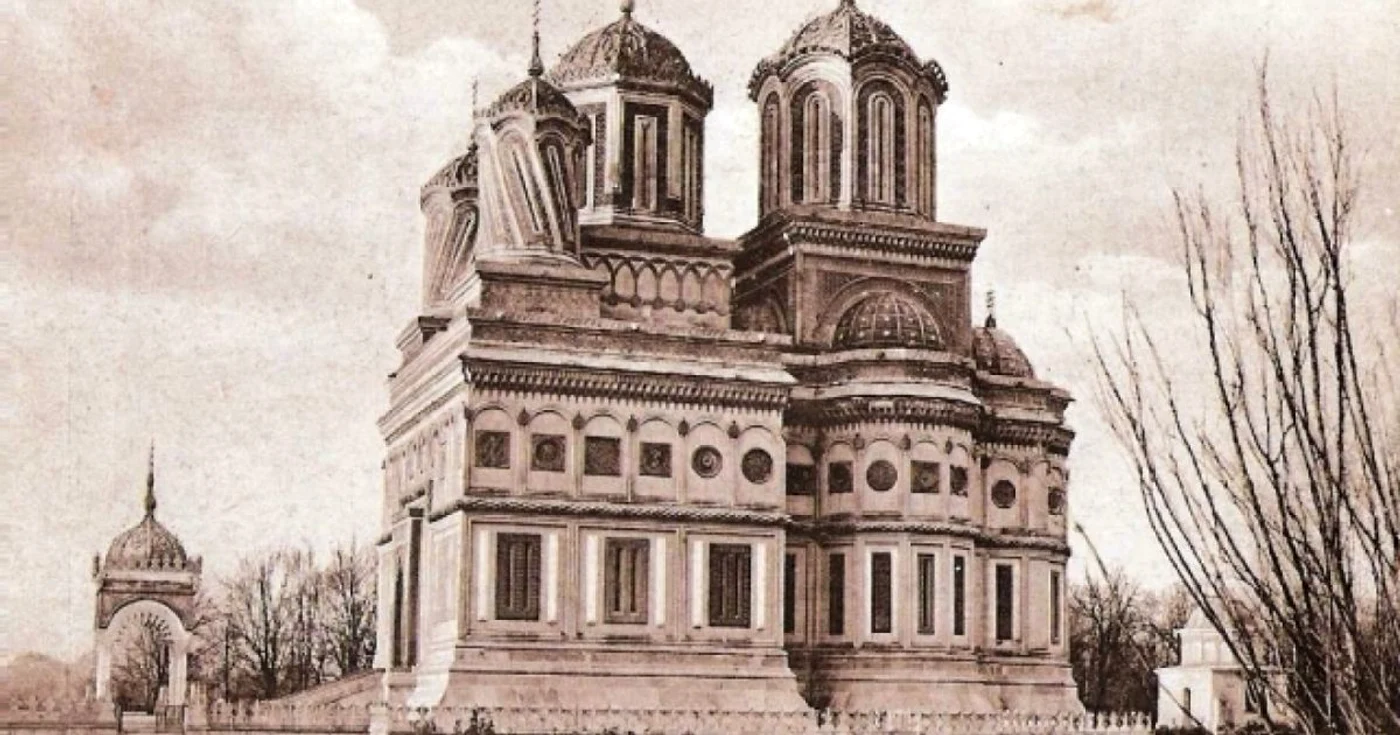 monastirea argesului