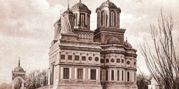 monastirea argesului