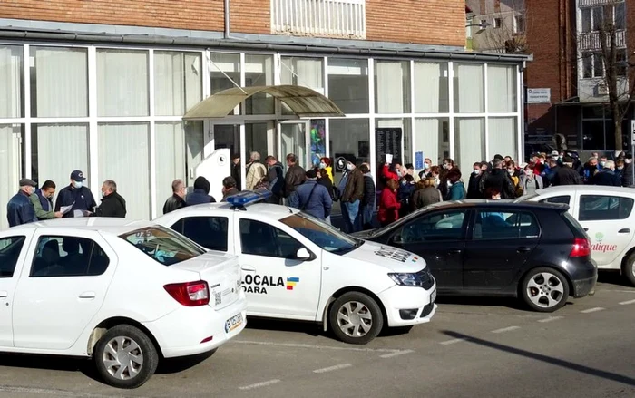 aglomeratie in centrul hunedoarei Foto nicolae pacurar