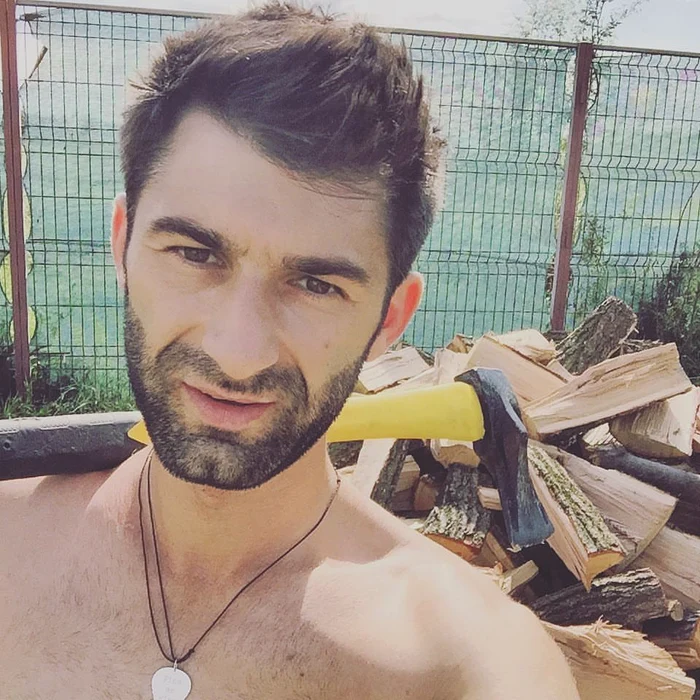 Paul rămâne harnic și acasă, nu doar la televizor