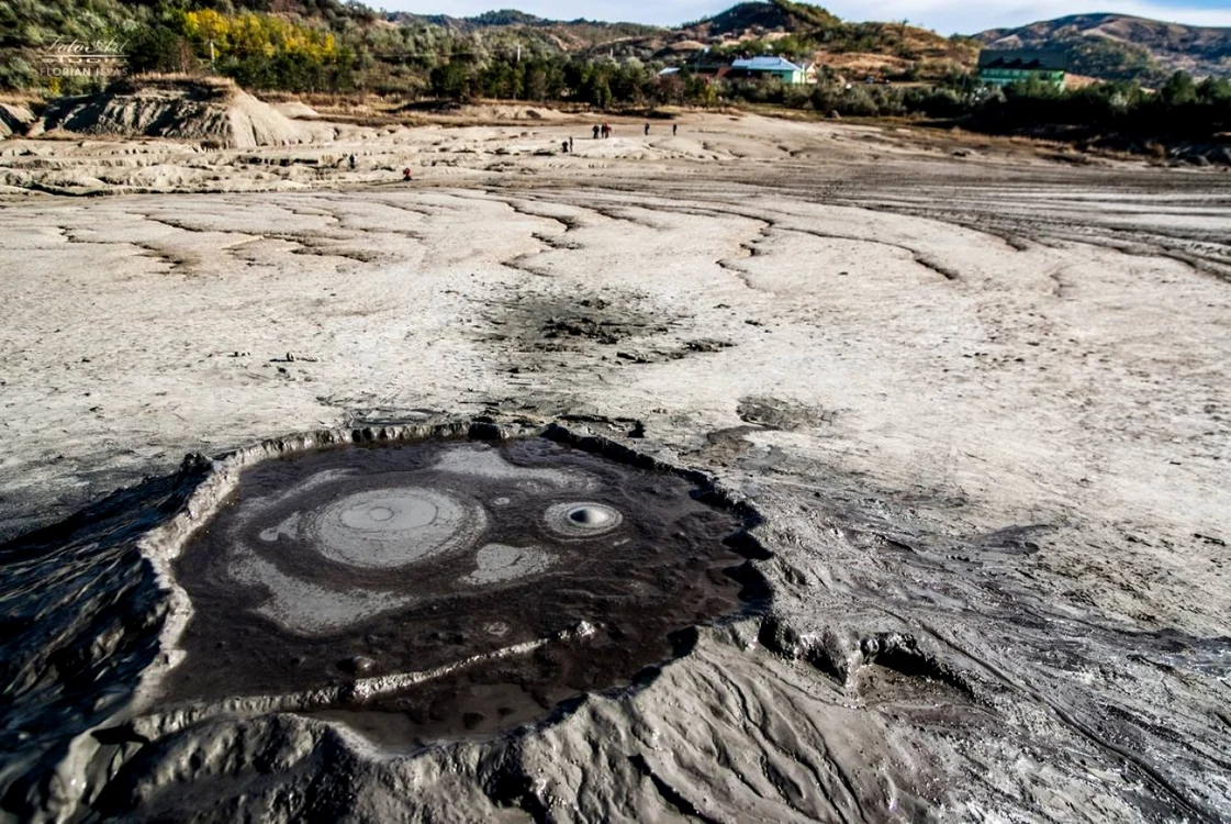 Vulcanii Noroioși sunt printre atracțiile geoparcului UNESCO. SURSA Arhivă