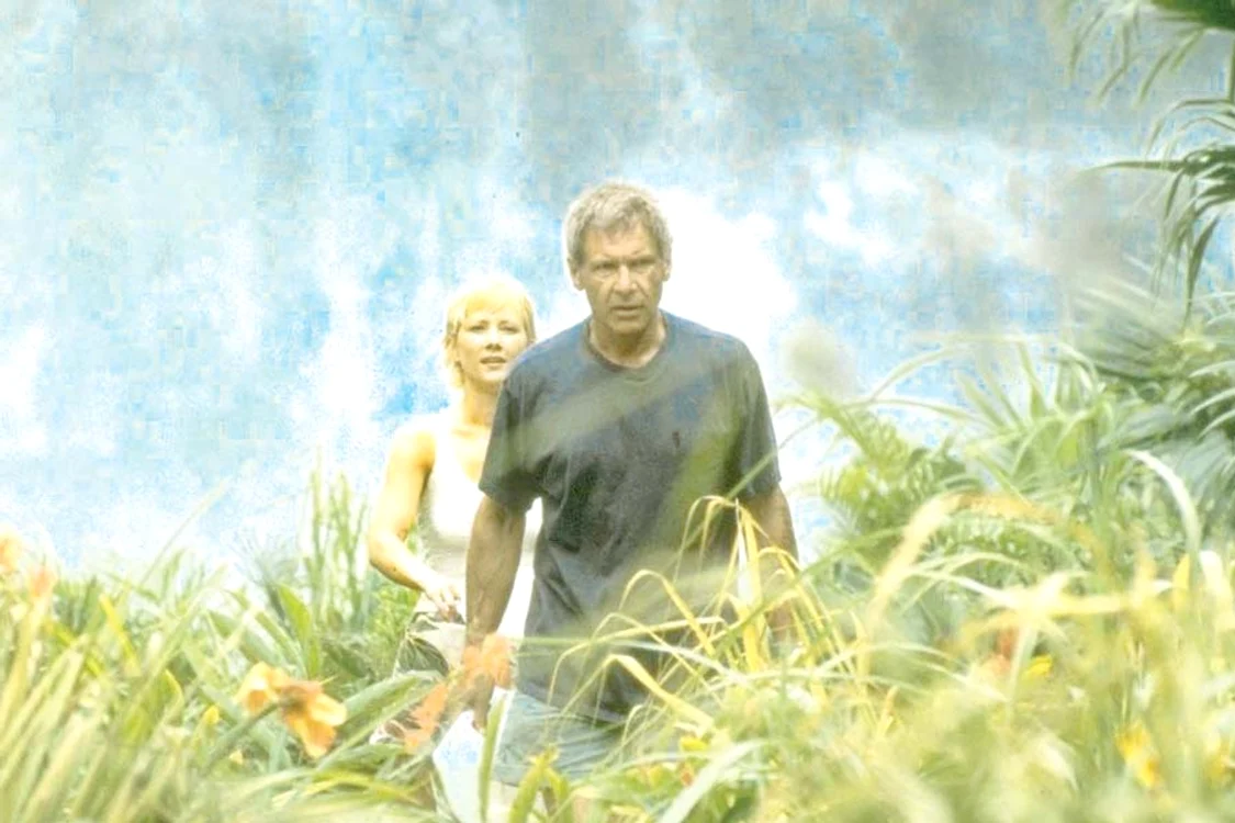 
    Marţi, de la ora  20.30, la Antena 1,  va fi difuzat filmul  “Şase zile, şapte  nopţi”, cu Harrison  Ford şi Anne Heche,  în rolurile principale.  
