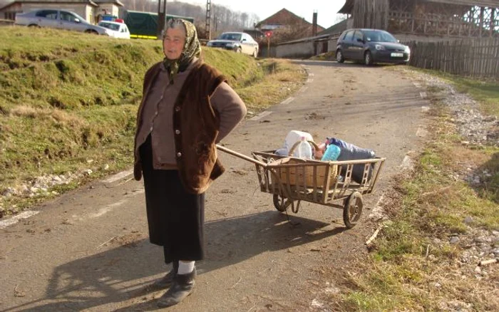 Ilinca Ene se teme să intre în curte unde o aşteaptă dezastrul