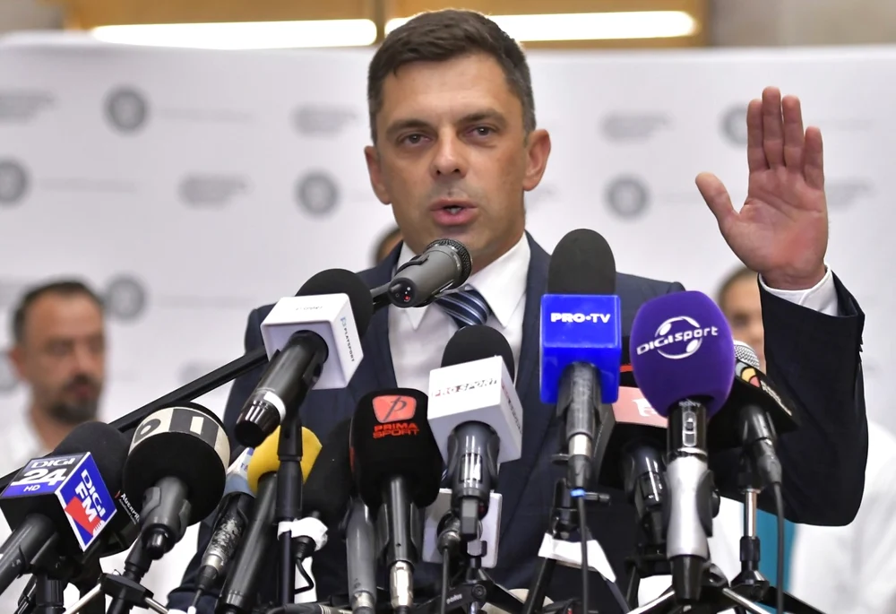 Eduard Novak vrea mai mulți jucători români în echipele de club. Foto Sportpictures
