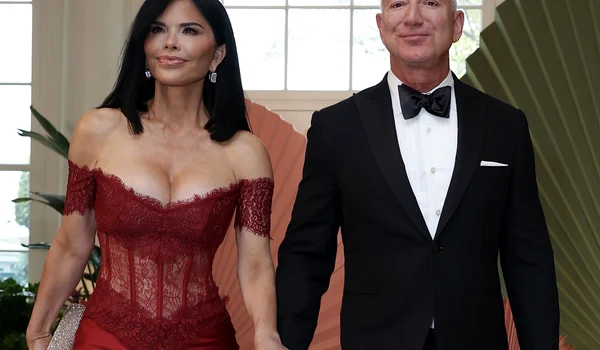 lauren sanchez jeff bezos gettyimages jpg
