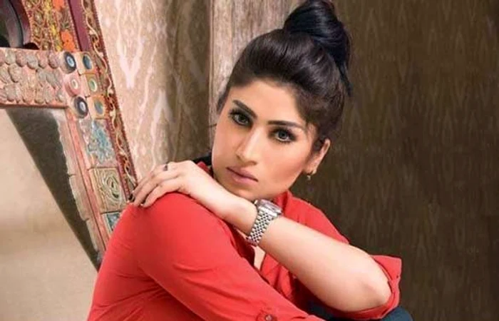 Cel care și-a ucis propria soră, supranumită Kim Kardashian a Pakistanului, a fost eliberat