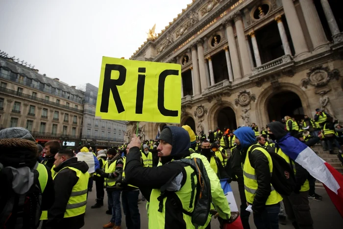 Protest al „vestelor galbene“