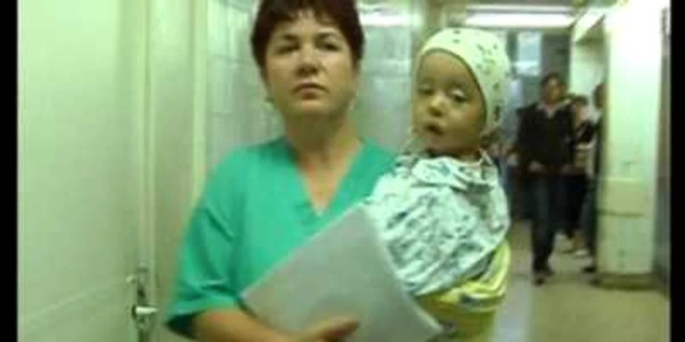 Constanţa: Copil de doi ani aproape ucis în bătaie de tatăl său
