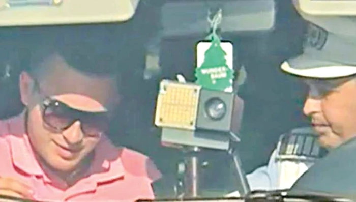 La 22 august, Răducu Mazăre a fost oprit de poliţie, dar a negat că el se afla la volan când maşina rula cu 194 km/h