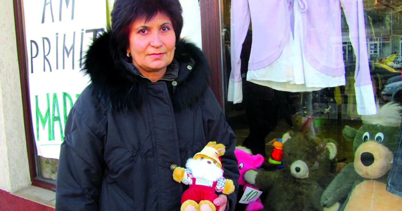 Milica Henţ cumpără jucării second-hand pentru că sunt mai ieftine