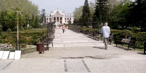 Esplanada Teatru National Iasi