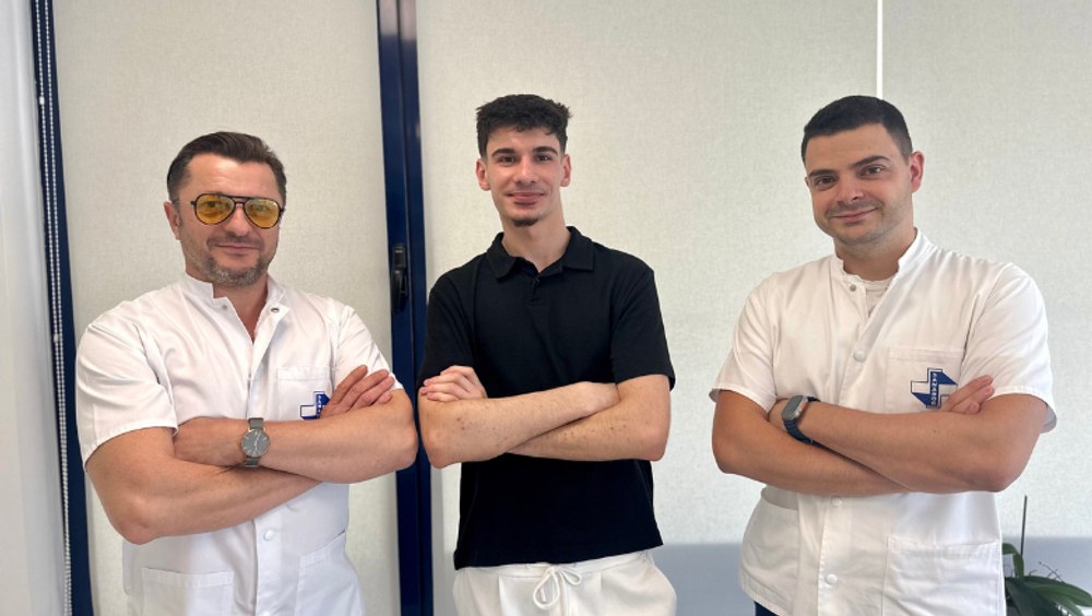 Pacient din Anglia cu multiple probleme de sănătate, tratat cu succes în România 