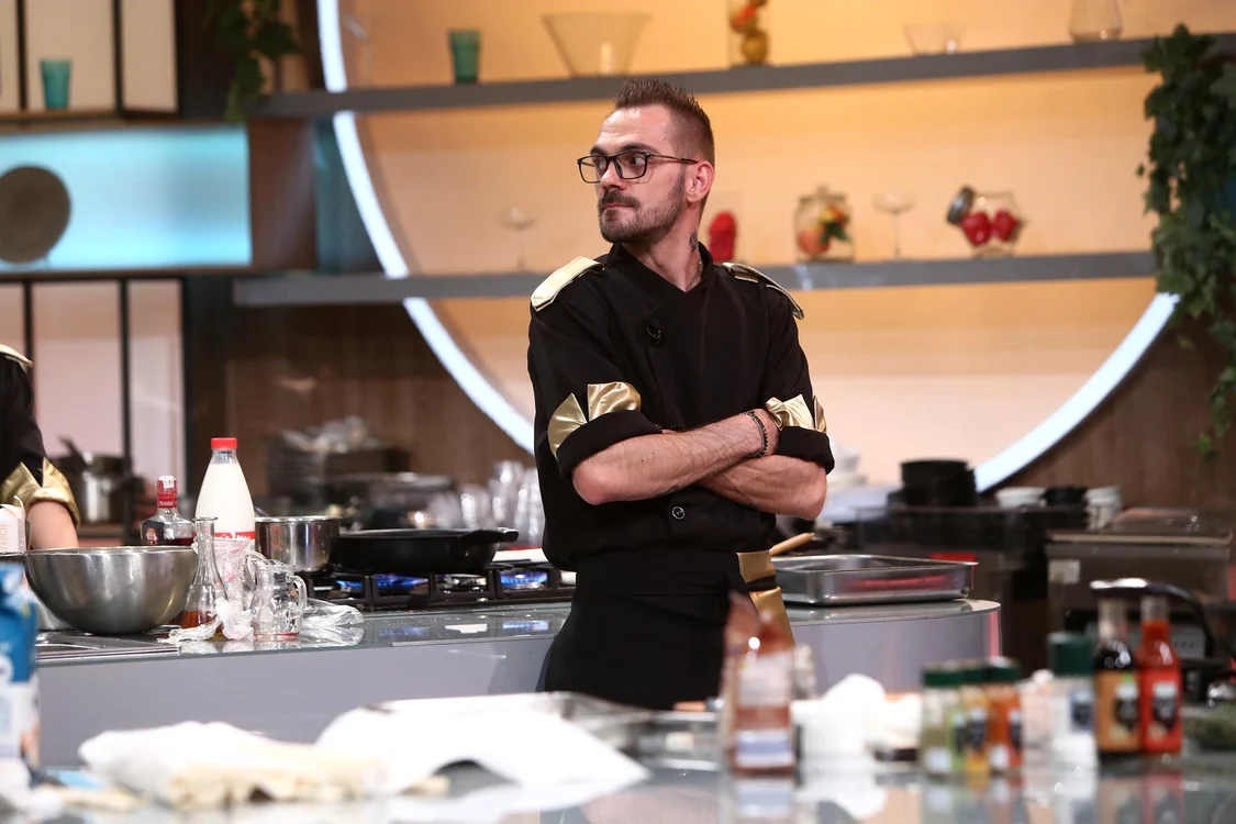 Adrian Stroe chefi la cutite Foto Antena 1 jpg