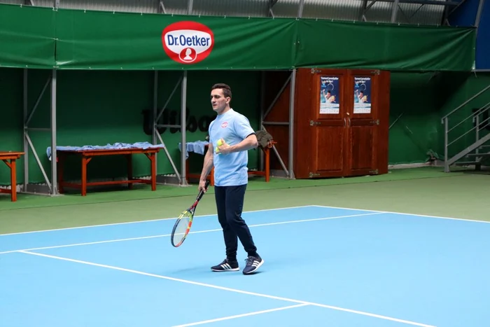 
    Marian Drăgulescu a jucat tenis la Press Cup Dr. Oetker  