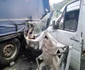 Accident pe DN7 - E81 pe Valea Oltului la Râul Vadului - Vâlcea în urma unei coliziuni între un TIR şi o dubiţă Foto Adevărul