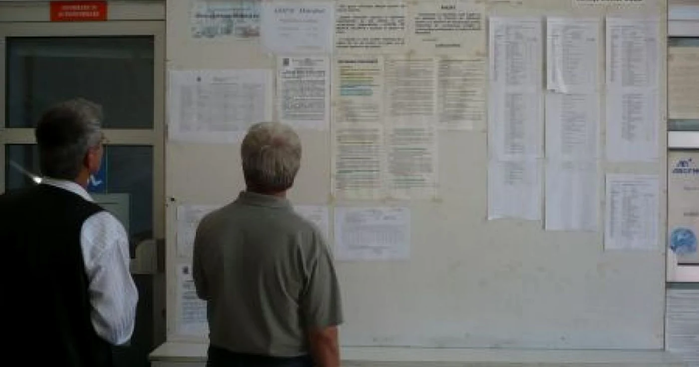 Lista locurilor de muncă vacante se găseşte la sediul AJOFM Mehedinţi 