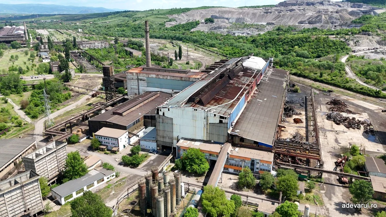 Combinatul siderurgic din Hunedoara este igienizat. Foto: Daniel Guță. ADEVĂRUL