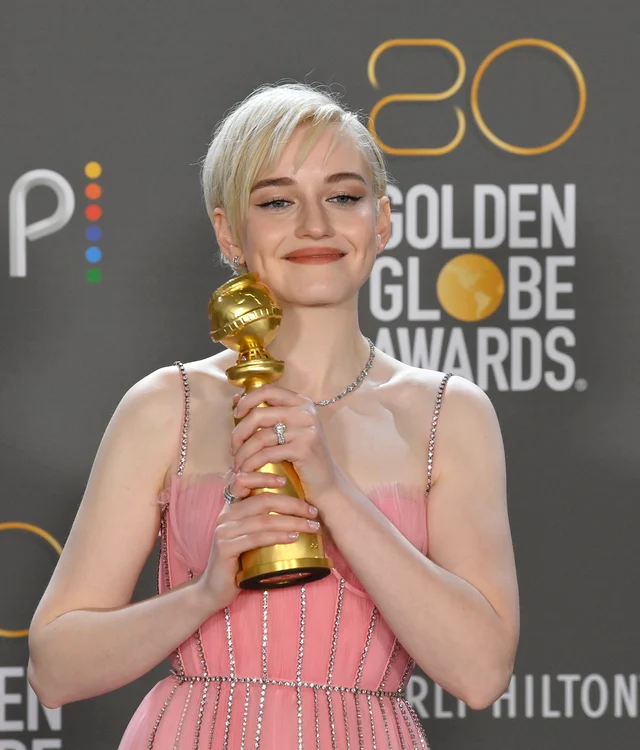 Julia Garner, premiată cu Globul de Aur în 2023. Foto Profimedia