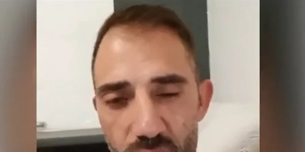 Barbatul care si a injunghiat sotia  Foto captură video Antena 3 CNN png