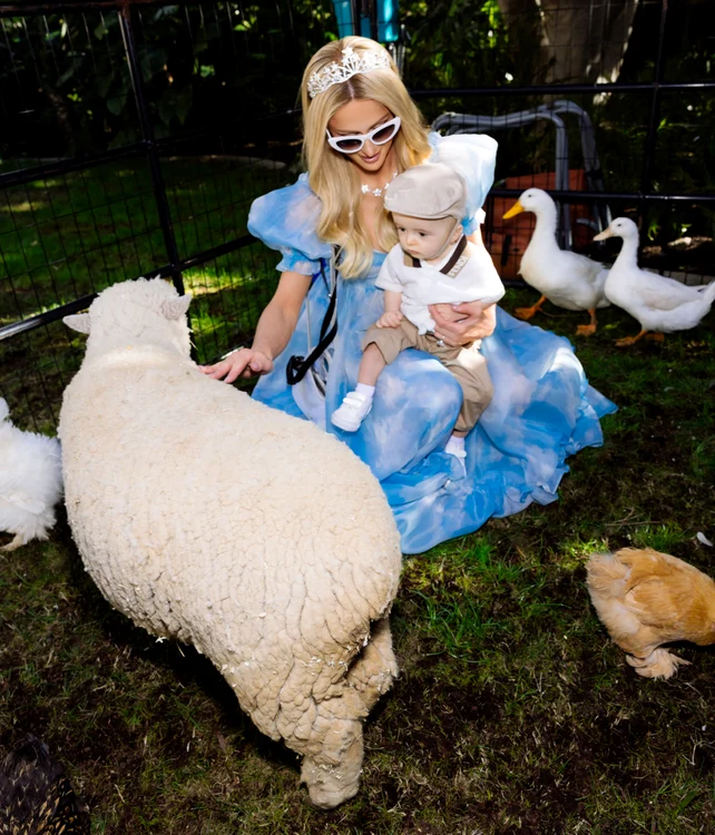 Phoenix a fost fascinat de animale (Foto: Profimedia)