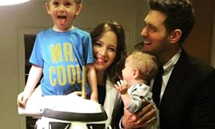 Michael Buble, alături de soţia lui Luisana şi cei doi fii, Noah şi Eliasfoto: Instagram