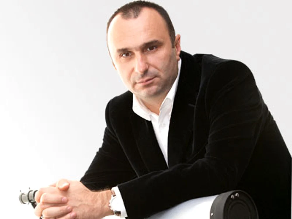 
    Marius Tucă se afla la mama sa acasă când a fost prădat  