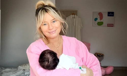 Laura Cosoi si Aida jpg