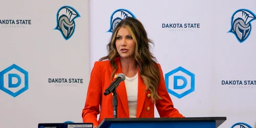 Kristi Noem guvernator Dakota de sud foto Kristi Noem jpg