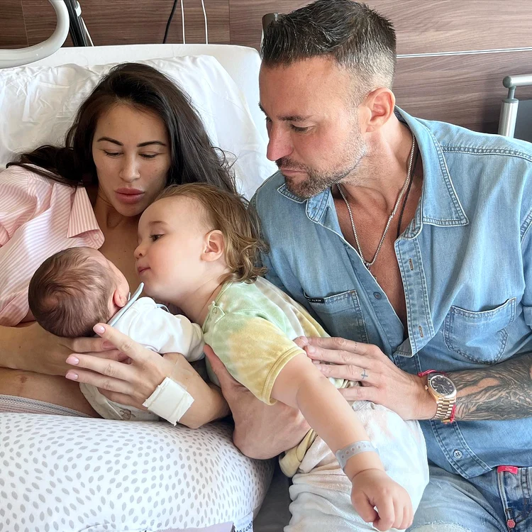 Philipp Plein si Lucia Bartoli inca un copil   Instagram (4) jpg