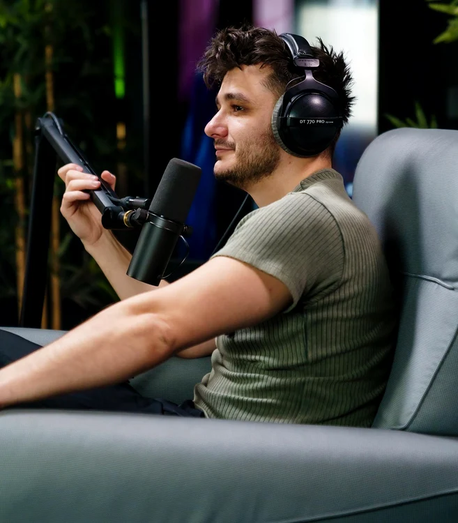 La radio, în propria zonă de confort. FOTO: arhiva personală