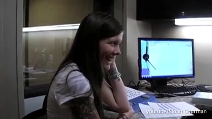 
    Când aud pentru prima dată, persoanele cu deficit de auz izbucnesc în plâns, dar şi râd de fericirecaptură video  