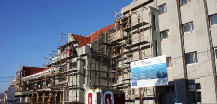Placa comemorativă va fi situată în Gara Bistriţa, unde momentan se desfăşoară lucrări de reabilitare