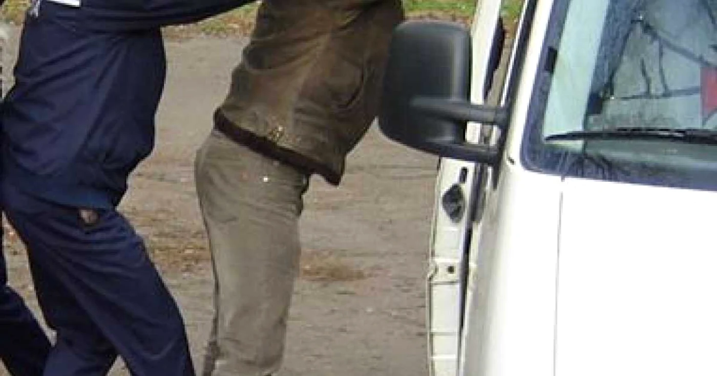 Spărgătorul a fost prins de poliţişti