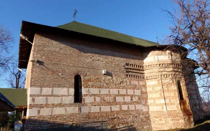 În cadrul festivalului vor fi lansate mai multe cărţi şi se vor desfăşura mici recitaluri muzicale