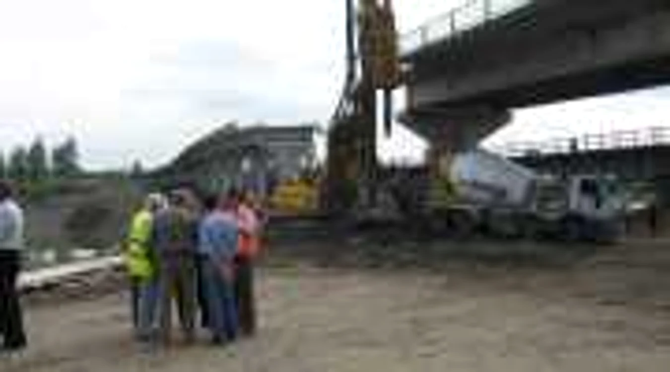 Podul de la Dorneşti, în timpul lucrărilor