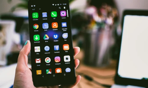 Impactul telefoanelor mobile asupra stilului tău de viață modern jpg