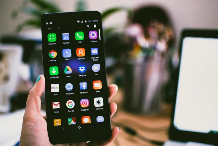 Impactul telefoanelor mobile asupra stilului tău de viață modern jpg