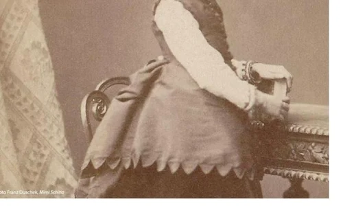 "Începuturile fotografiei la Bucureşti", o expozitie document jpeg