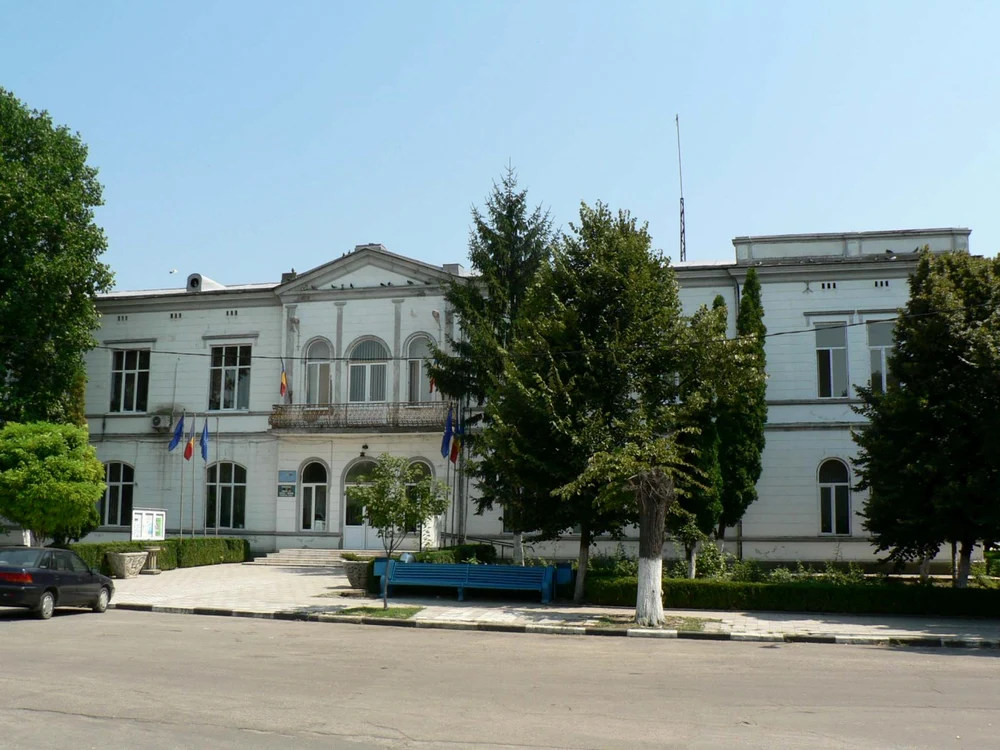 Noul birou pentru paşapoarte din judeţul Olt va funcţiona în cadrul Primăriei oraşului Corabia...