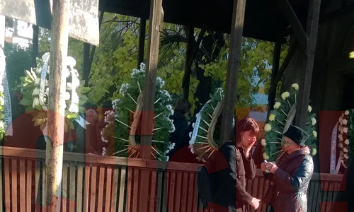 Oamenii nu s au putut abţine din plâns  jpeg