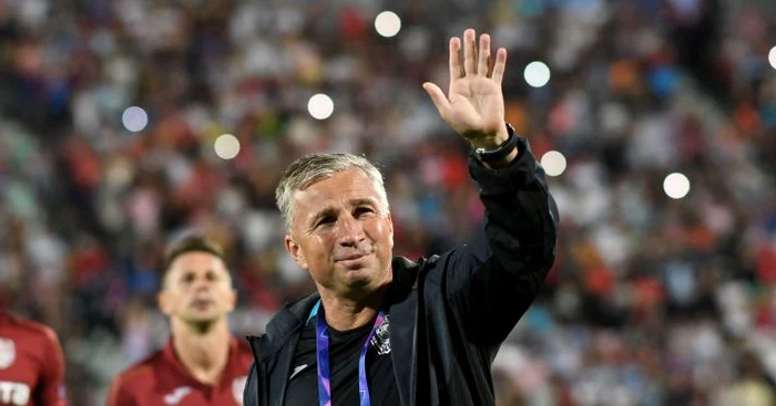 Dan Petrescu, mulțumit după victoria de la Sofia. Foto Sportpictures