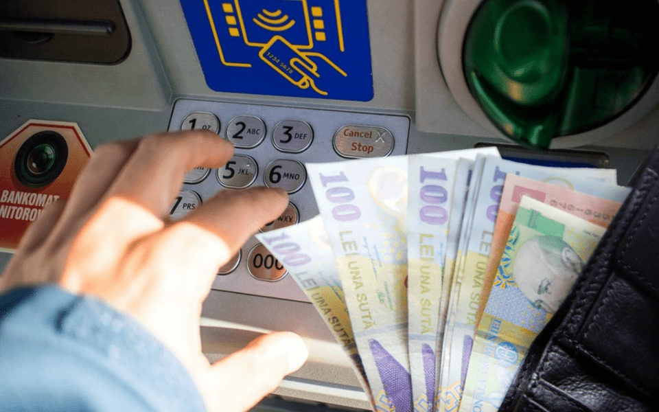 Dilema unui român care a câștigat 30.000 de euro și nu știe în ce să-i bage. „Rog ajutor pentru cazul nostru”