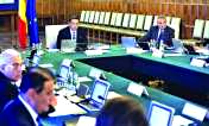 Guvernul vrea minivacanţe de Sărbători FOTO Mediafax