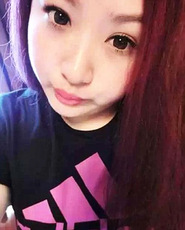 Aşa arăta fata înainte de a se îngrăşaFoto: Daily Mail