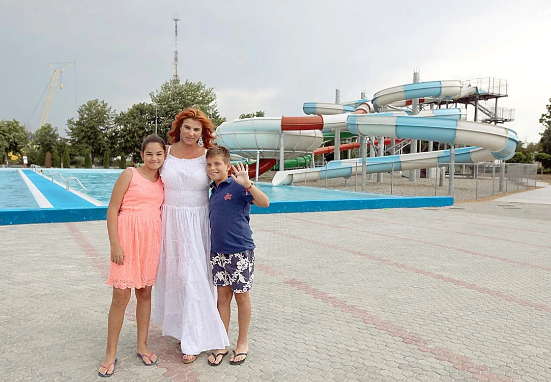 Mihaelea Borcea are cu Cristi trei copii: gemenii şi pe Patrick