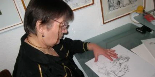 Constanţa Abălaşei Donosă are lucrări în colecţii din România şi străinătate